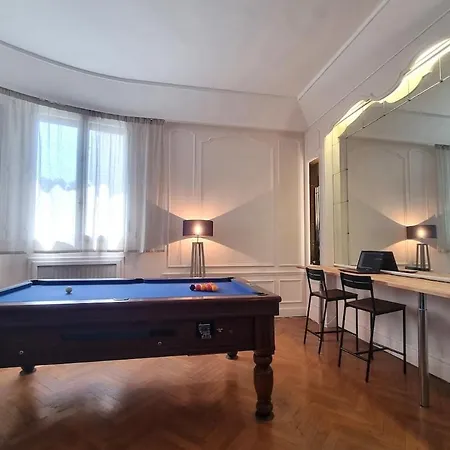Iena - Centre Apartment *