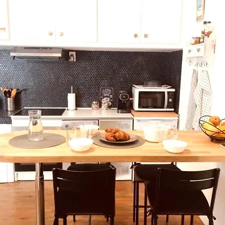 Iena - Centre Apartment *