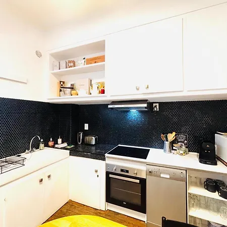 Iena 4 Etoiles - Centre