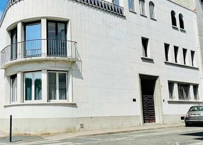 Iena 4 Etoiles - Centre Apartment *